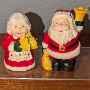 Vintage Santa and Mrs. Claus Salt and Pepper Shakers